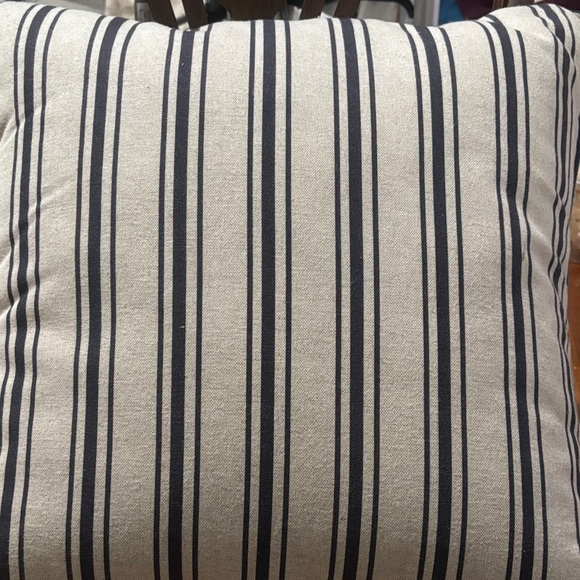 Decorative Shell Pattern Throw Pillow Pair in Beige and Black - Picture 2 of 3